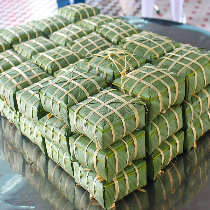 Bánh Chưng Đen Bờ Đậu - Loại đặc biệt Bánh Chưng Đen Bờ Đậu - Loại đặc biệt